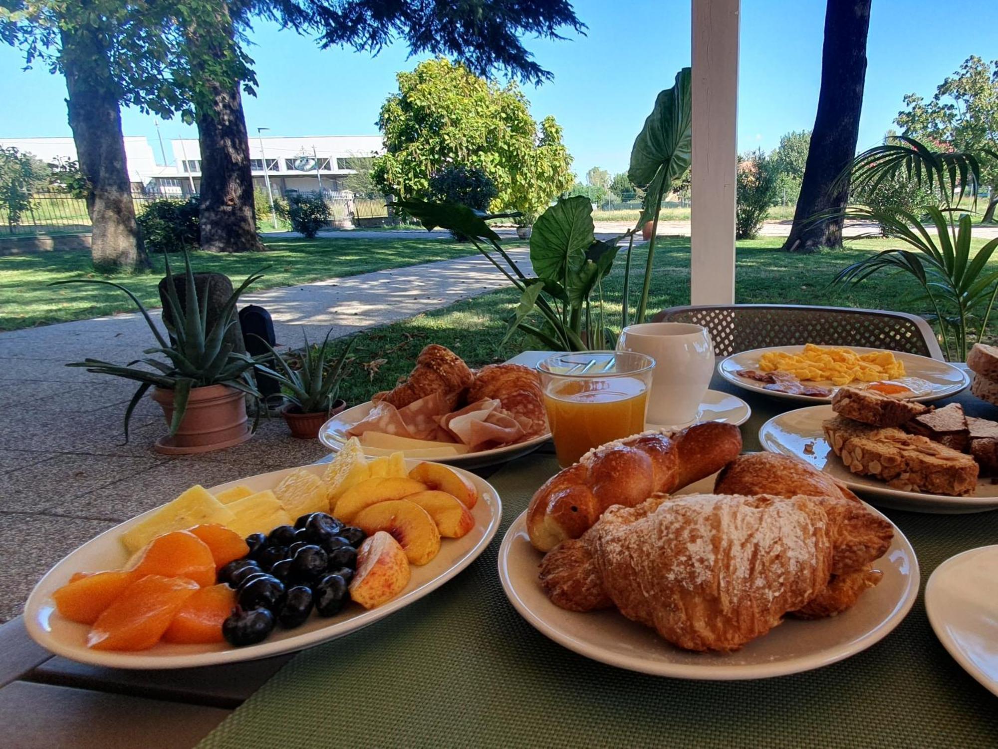 Locanda Corte Roveri Bologna Buitenkant foto